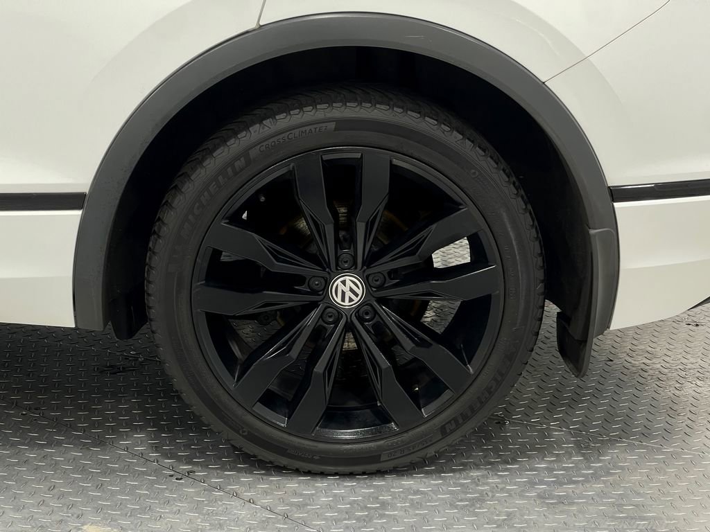 Used 2021 Volkswagen Tiguan S image 34