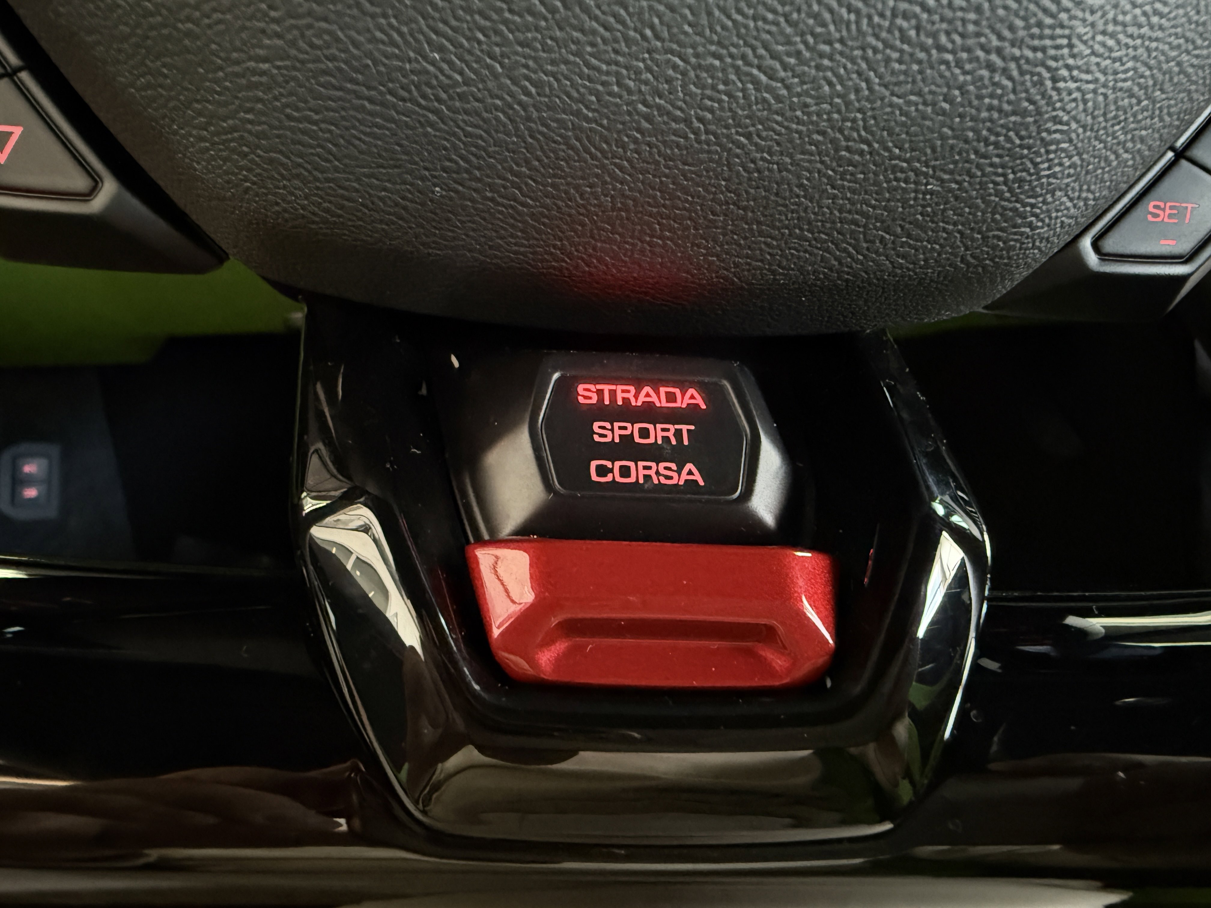 Used 2023 Lamborghini Huracan Tecnica image 23