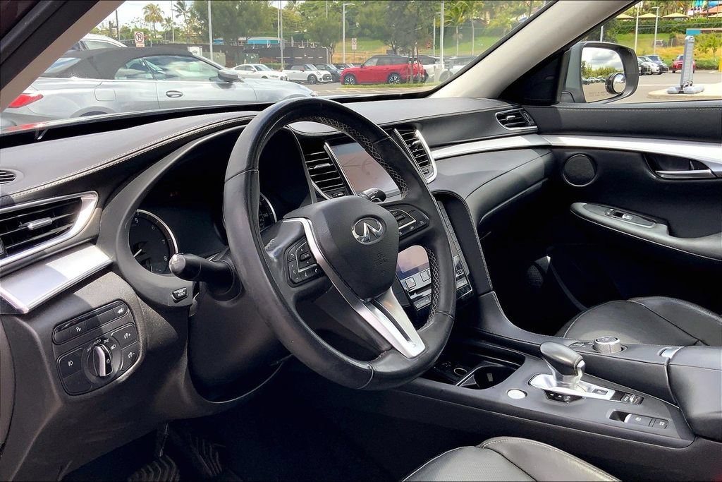 Used 2019 INFINITI QX50 Essential w/ Cargo Package FWD image 13