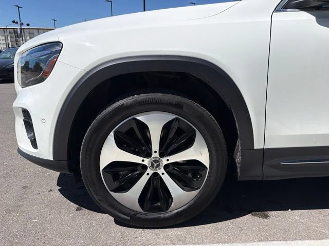 Used 2025 Mercedes-Benz GLB 250 4MATIC image 4