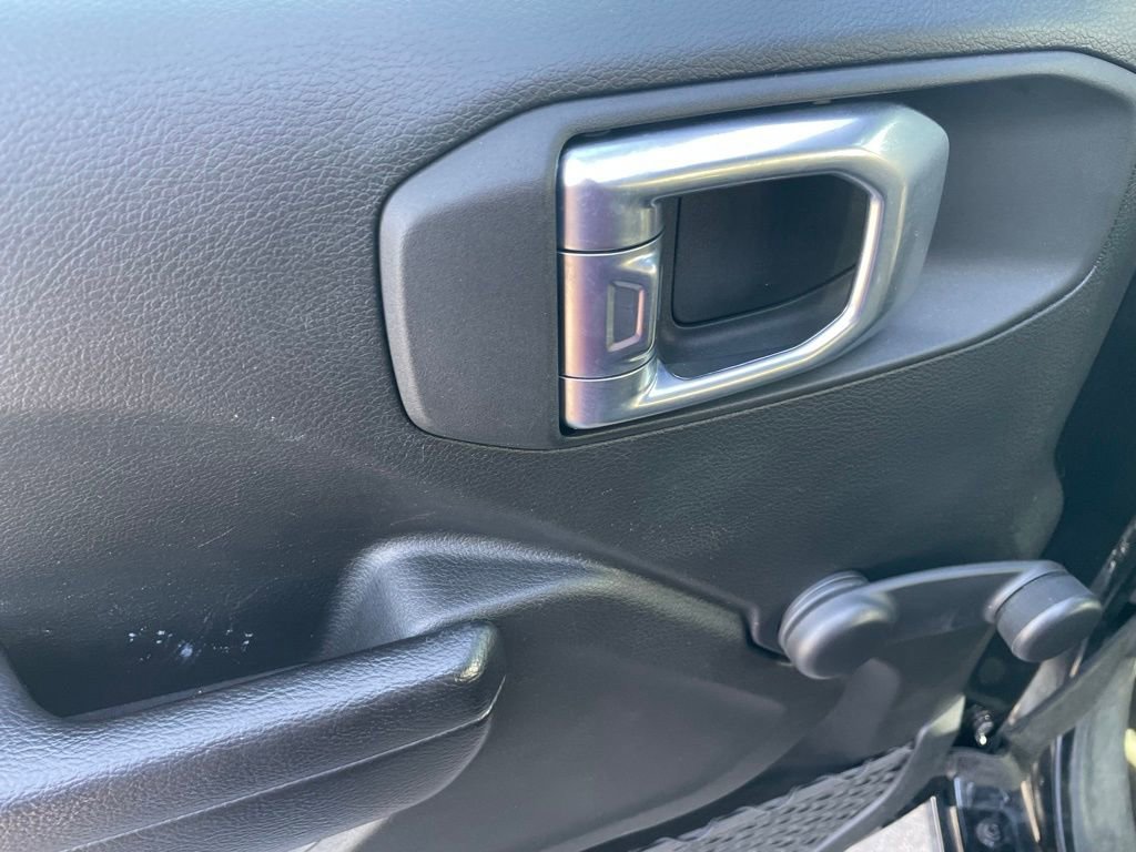 Used 2021 Jeep Wrangler Unlimited Sport image 12