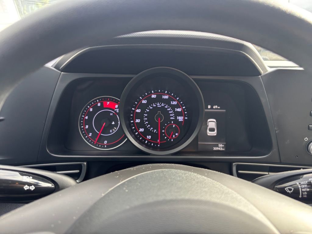 Used 2021 Hyundai Elantra SEL w/ Cargo Package image 15