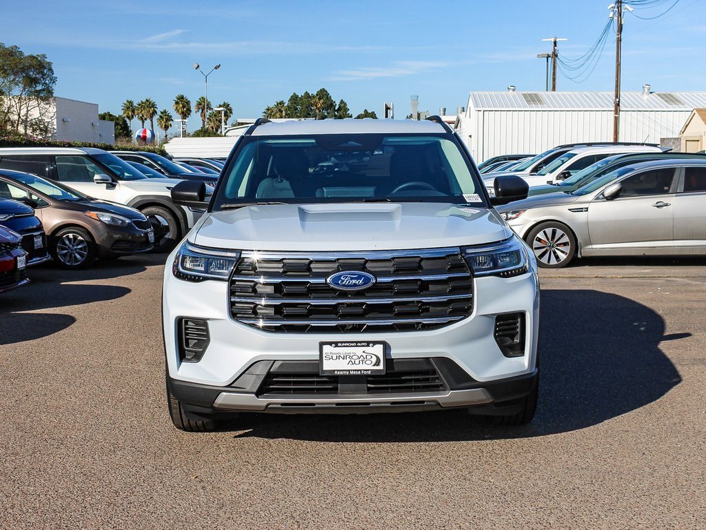 New 2026 Ford Explorer Active image 2
