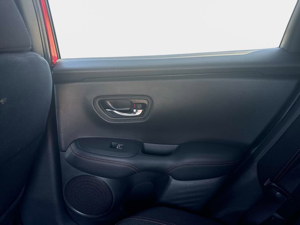 Used 2023 Honda HR-V Sport image 12