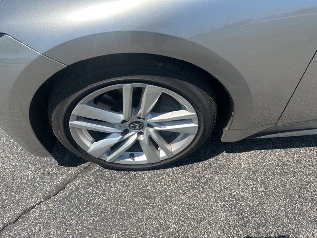 Used 2021 Lexus IS 300 w/ Comfort Package RWD image 9