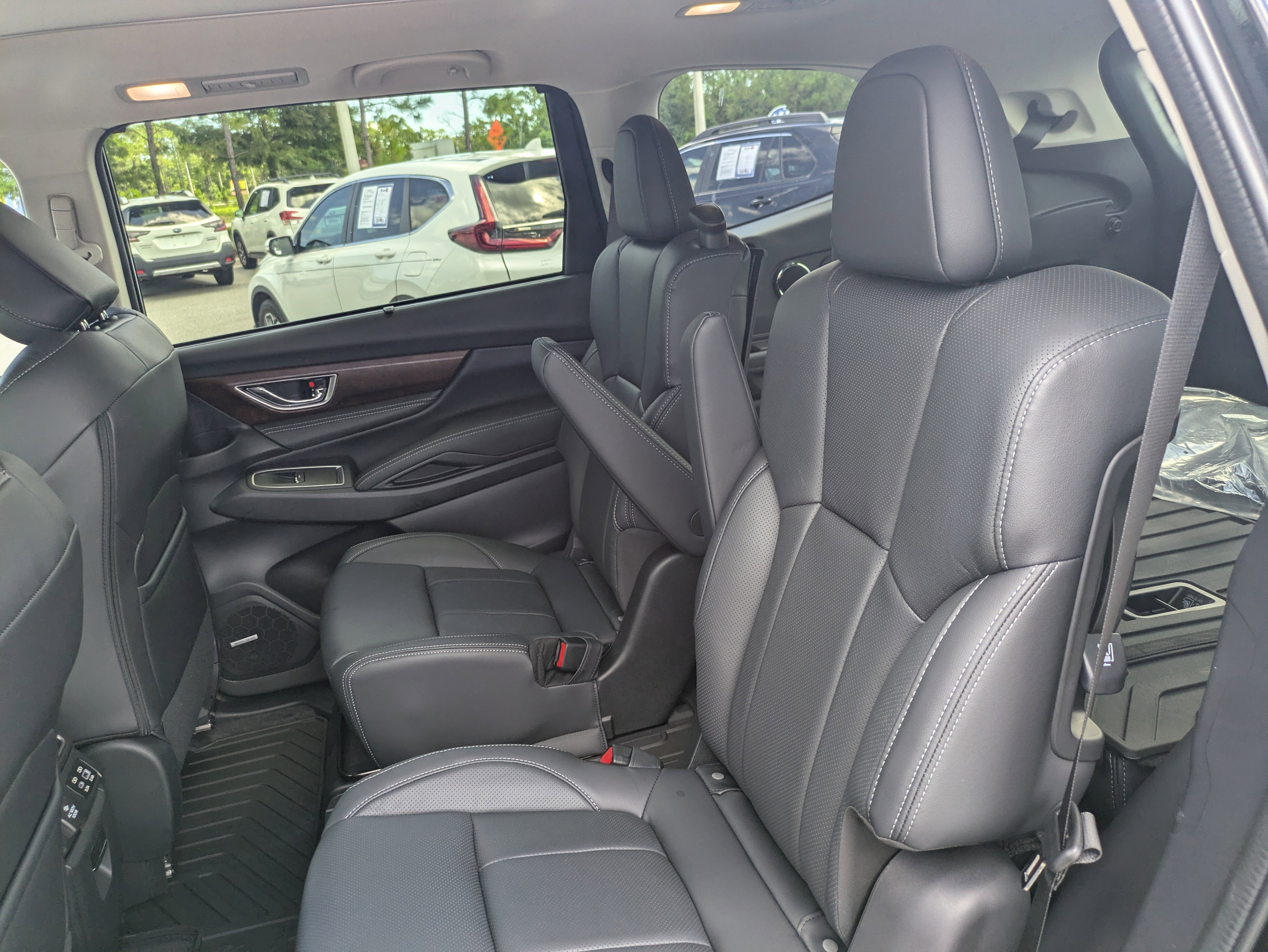Used 2025 Subaru Ascent Touring w/ Popular Package #1 image 13