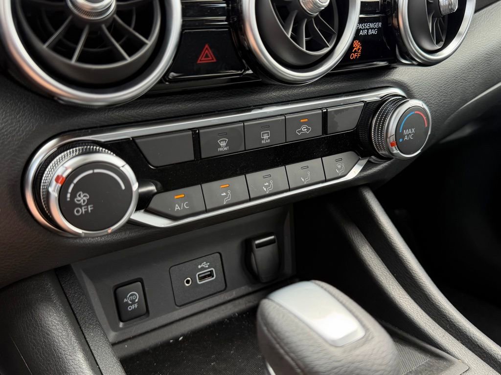Used 2025 Nissan Sentra S image 19