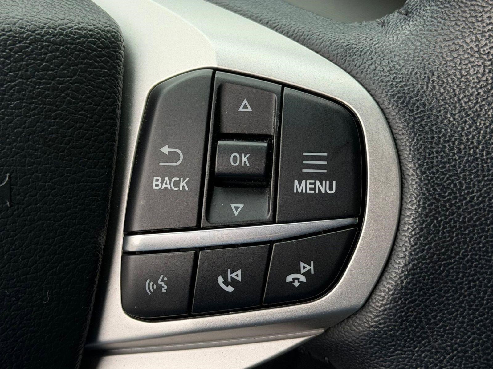 Used 2023 Ford Explorer XLT w/ Equipment Group 202A AWD/4WD image 27
