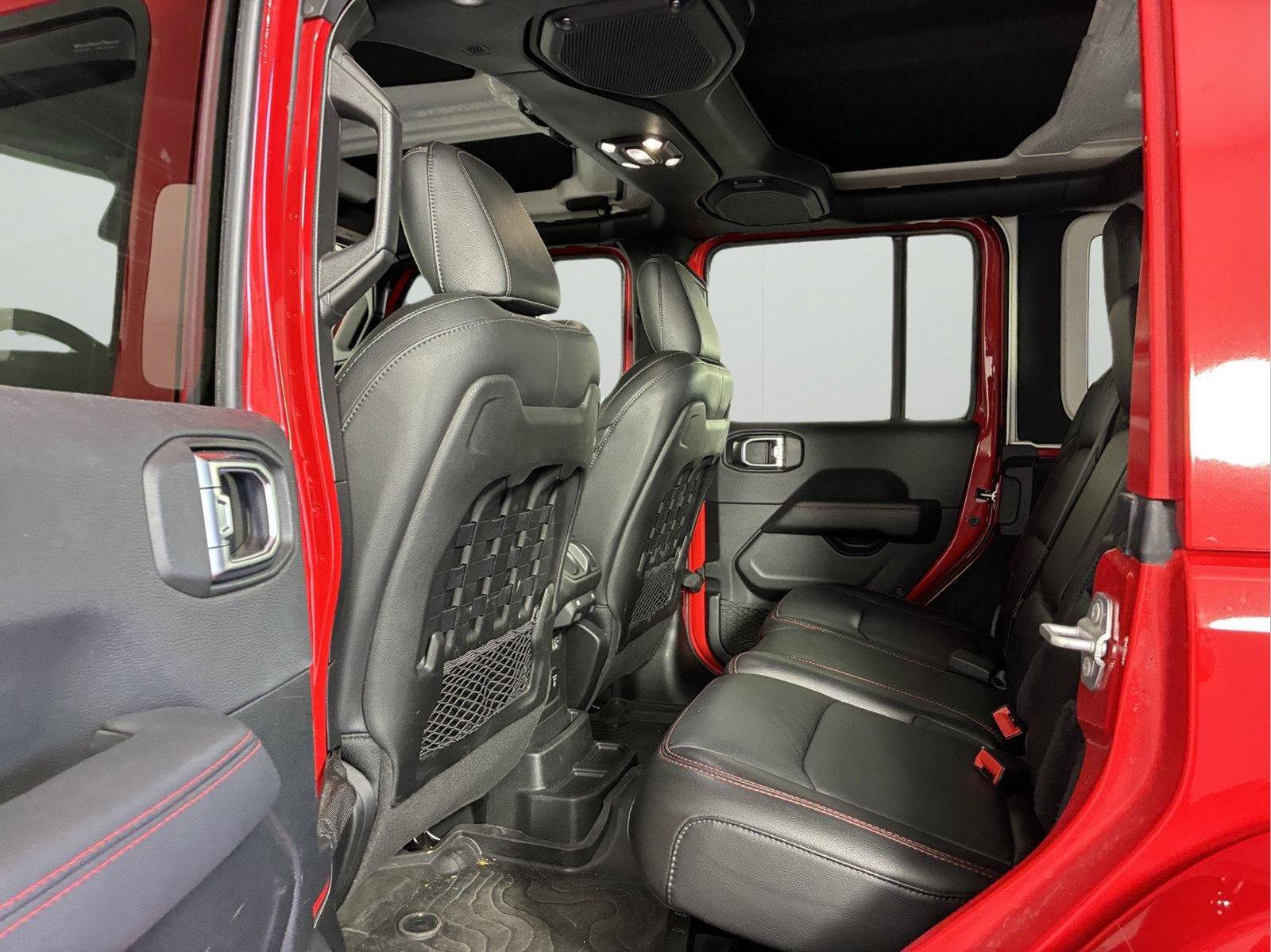 Used 2022 Jeep Wrangler Unlimited Rubicon w/ LED Lighting Group AWD/4WD image 40