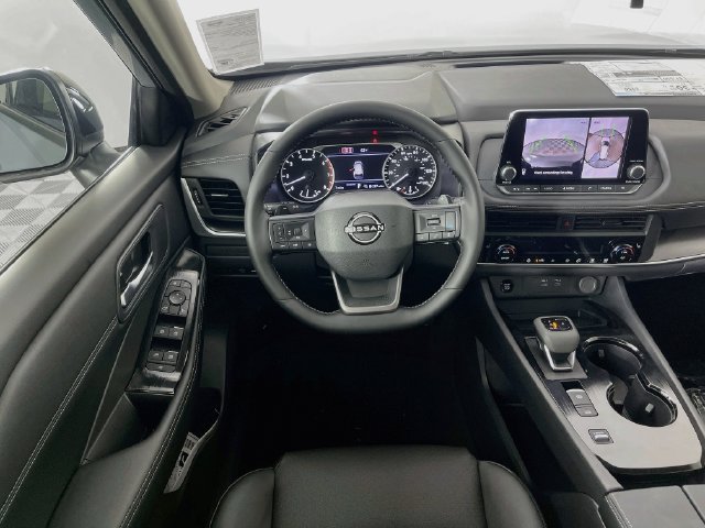 New 2027 Nissan Rogue Dark Armor FWD image 16