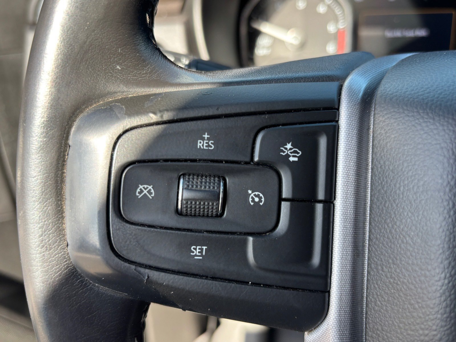 Used 2021 GMC Yukon SLE AWD/4WD image 21