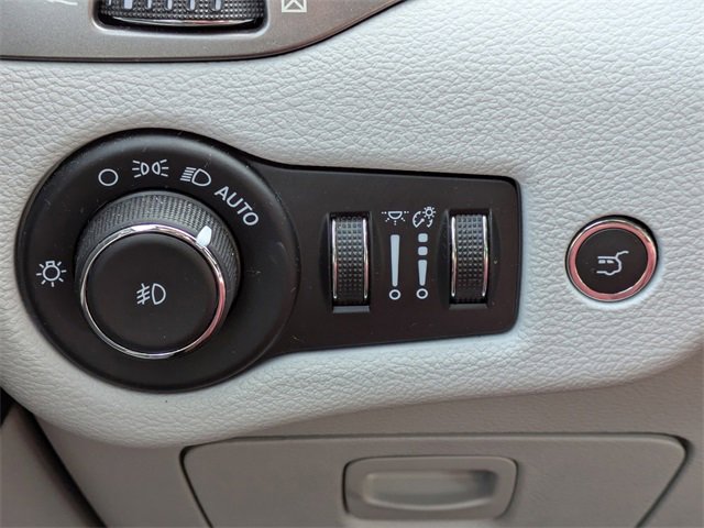 Used 2021 Jeep Cherokee Latitude Lux w/ Comfort/Convenience Group image 26