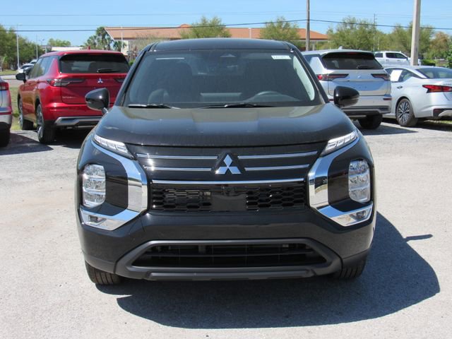 New 2026 Mitsubishi Outlander ES image 7