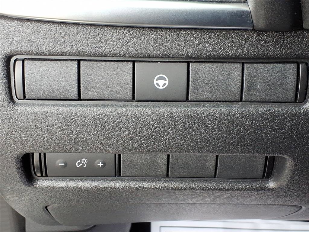 Certified 2021 Nissan Rogue SV image 31