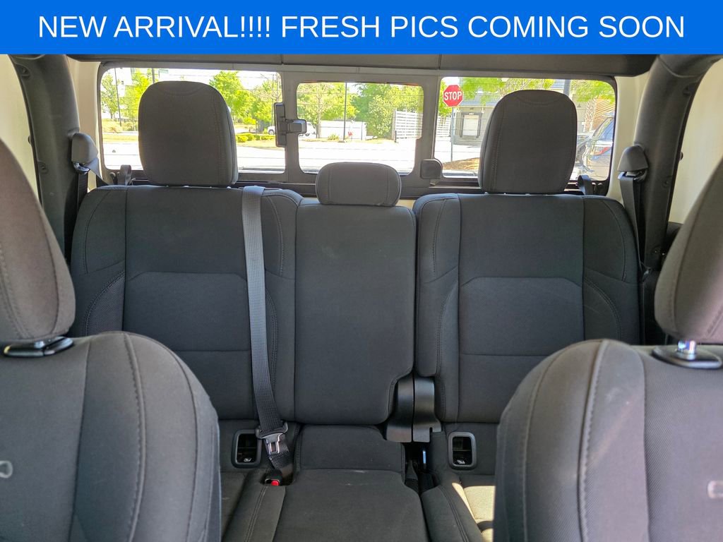 Used 2023 Jeep Gladiator Overland w/ Trailer Tow Package image 16