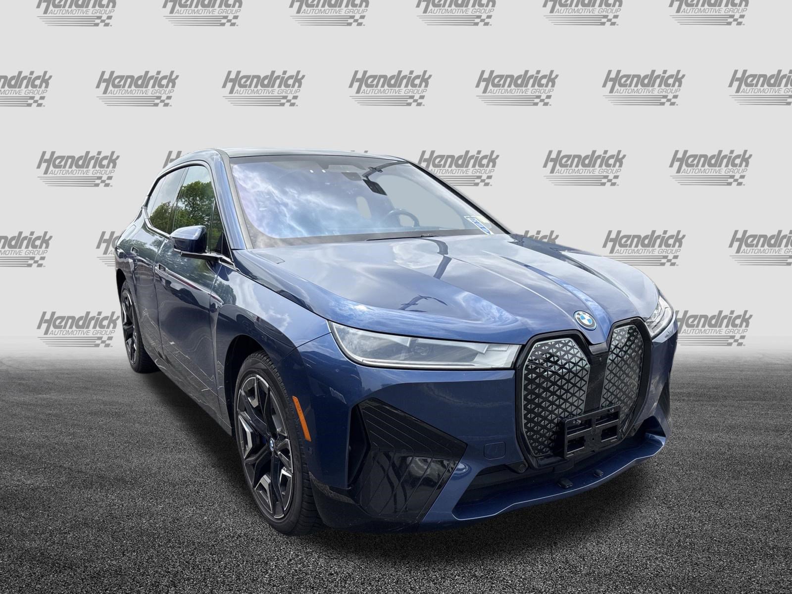 Certified 2024 BMW iX xDrive50 w/ Premium Package AWD/4WD image 3