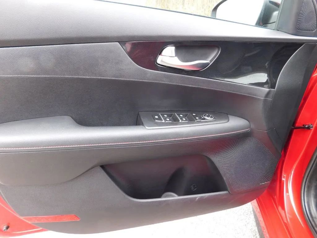 Used 2023 Kia Forte GT image 14