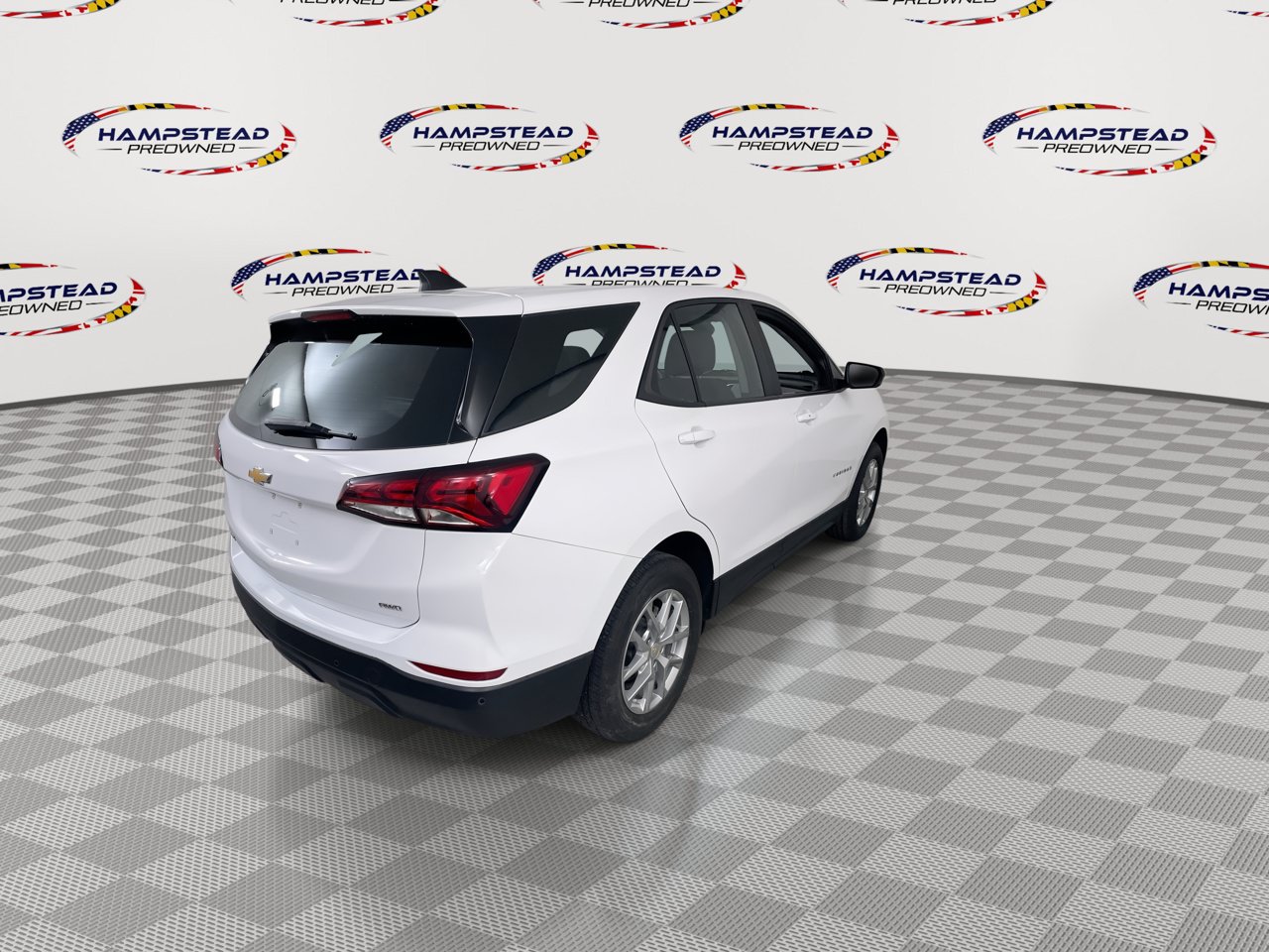Used 2022 Chevrolet Equinox LS AWD/4WD image 8
