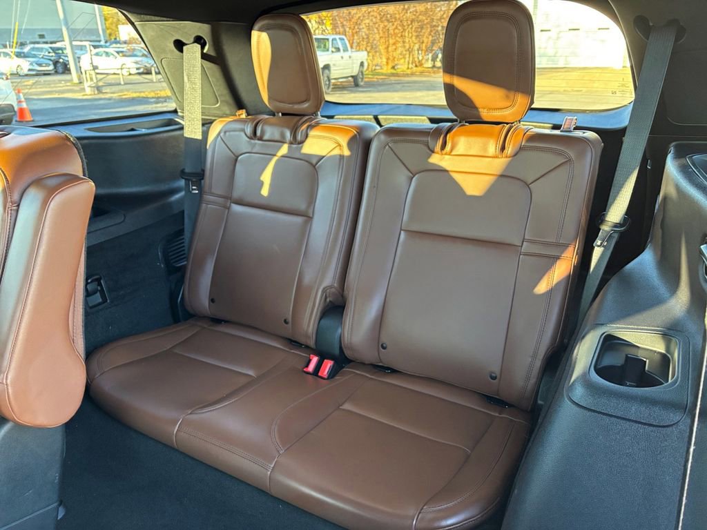 Used 2021 Lincoln Aviator Reserve w/ Equipment Group 202A image 29