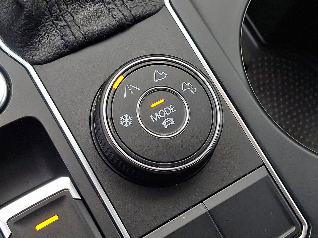 Used 2019 Volkswagen Atlas SE w/ Towing Package image 27