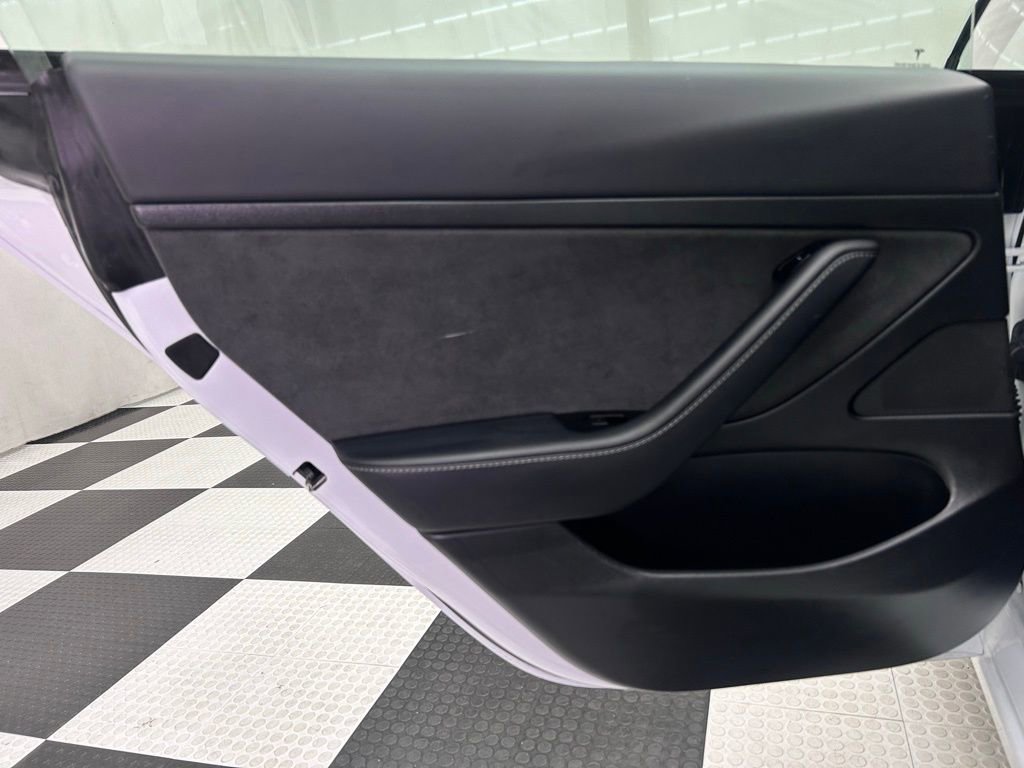 Used 2020 Tesla Model 3 Standard Range Plus image 15