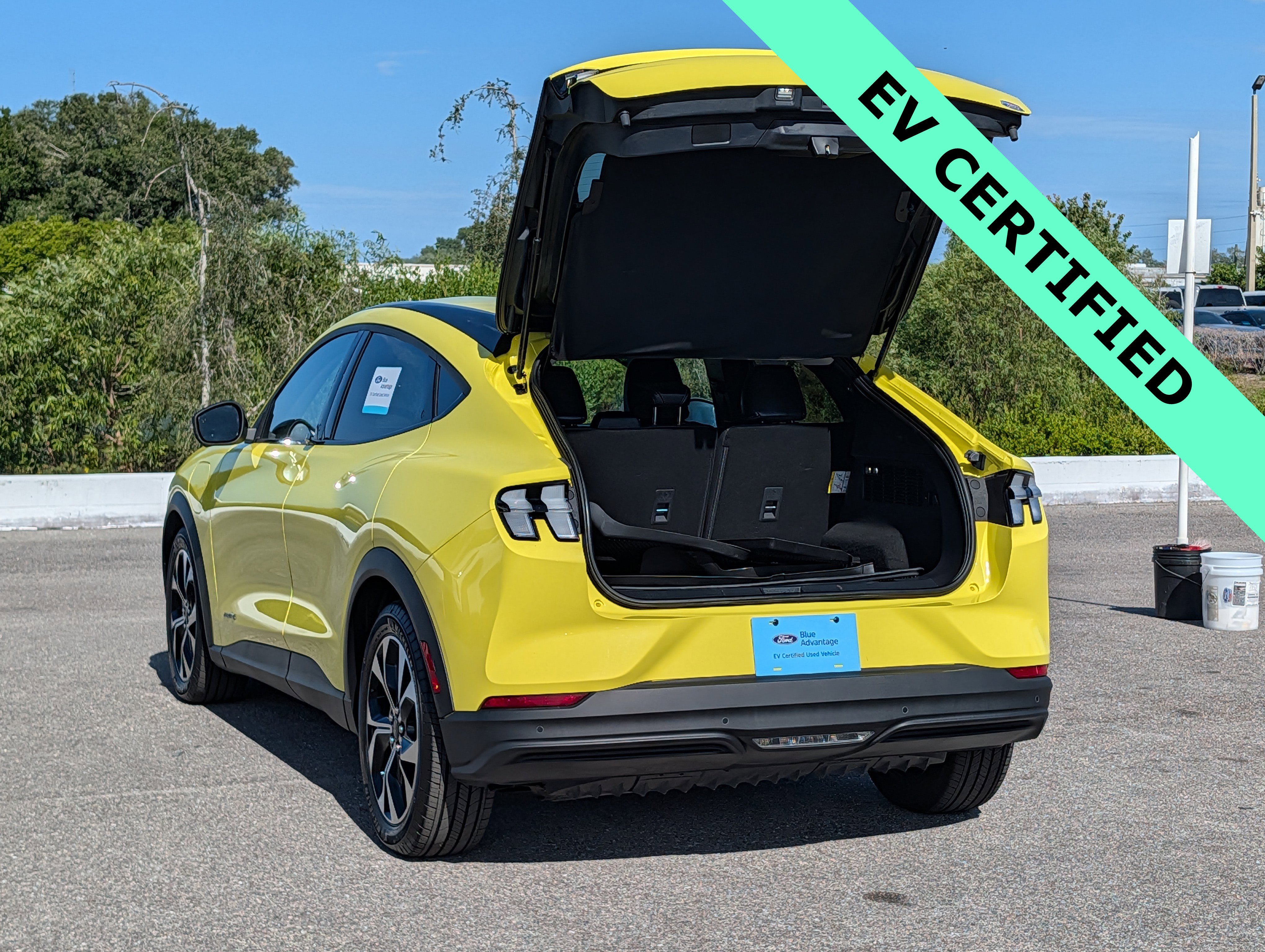 Certified 2025 Ford Mustang Mach-E Select w/ Comfort Package Lite AWD/4WD image 13