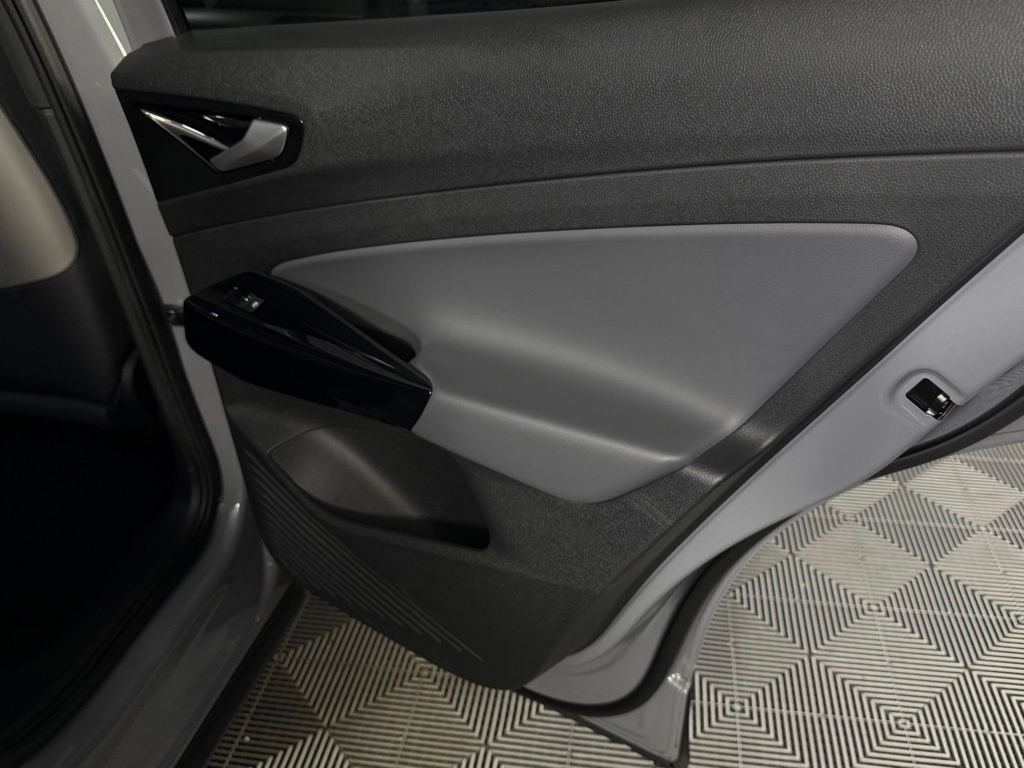 Used 2022 Volkswagen ID.4 Pro S image 26