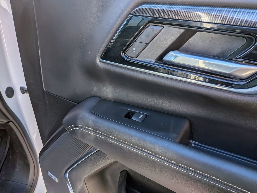 Certified 2025 GMC Yukon XL Elevation image 29