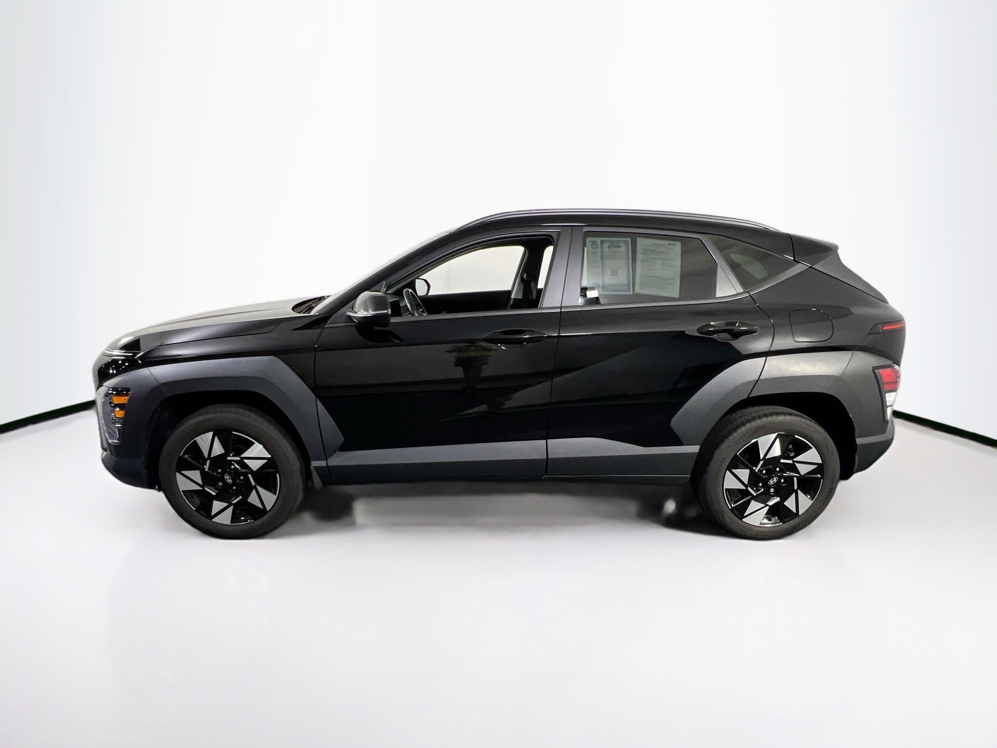 Used 2024 Hyundai Kona SEL w/ Convenience Package AWD/4WD image 8