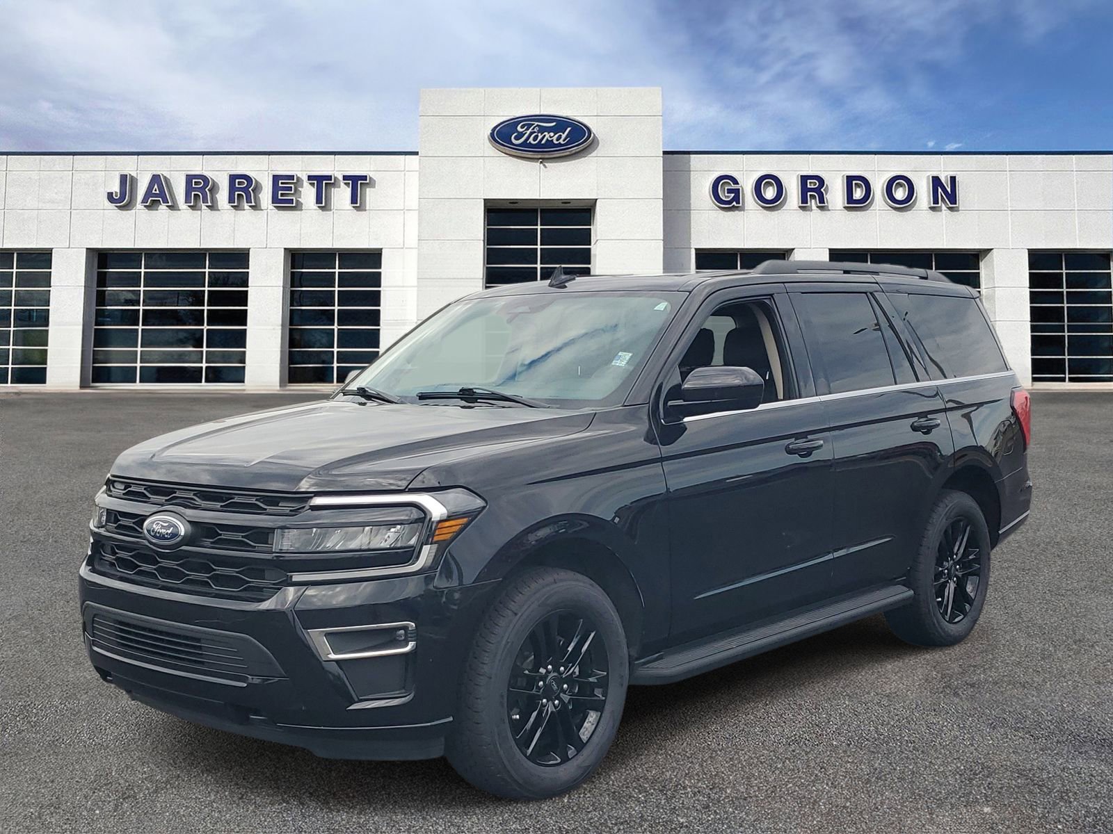 Certified 2024 Ford Expedition XLT AWD/4WD image 2