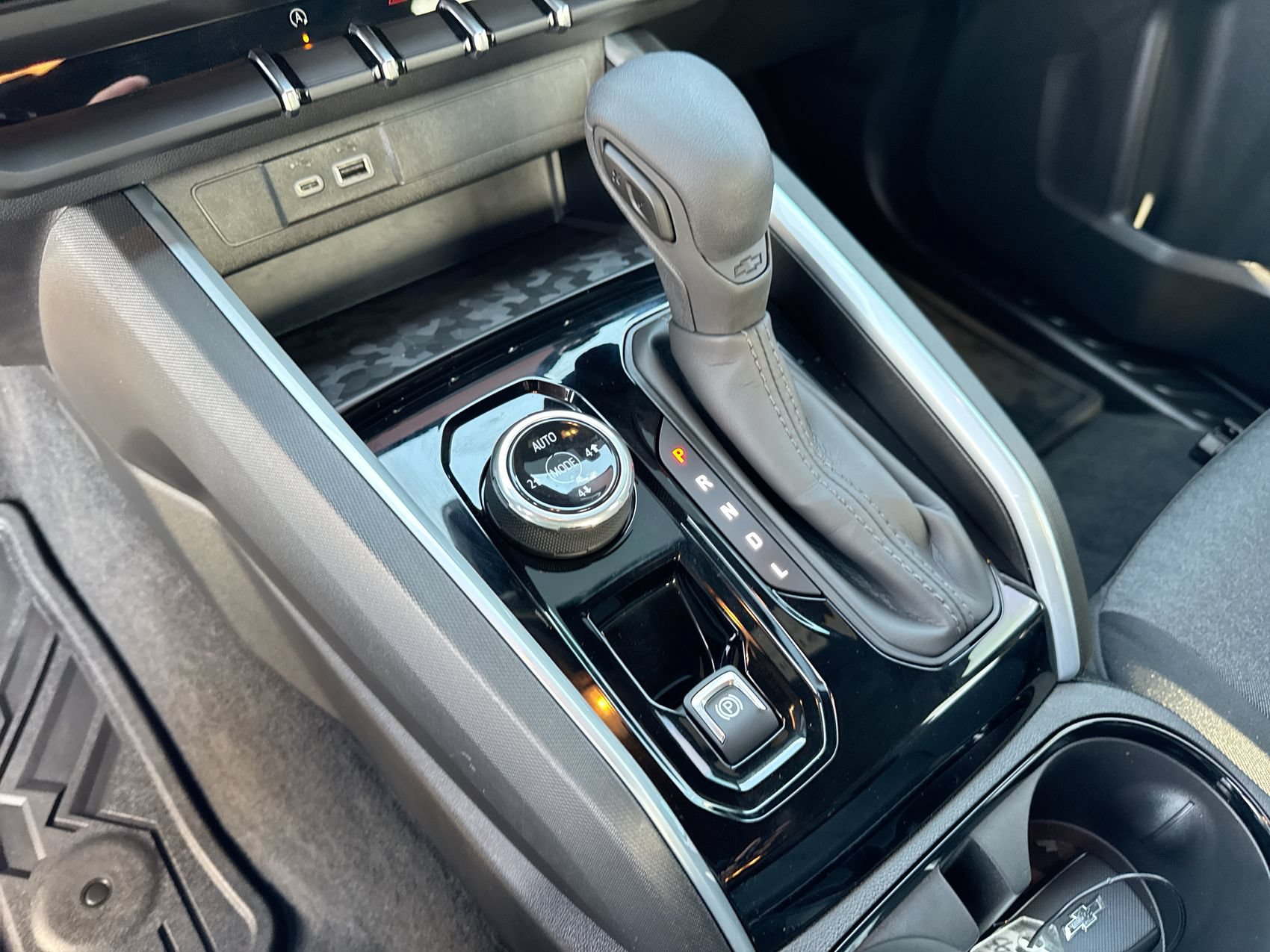 Used 2026 Chevrolet Colorado Trail Boss AWD/4WD image 19