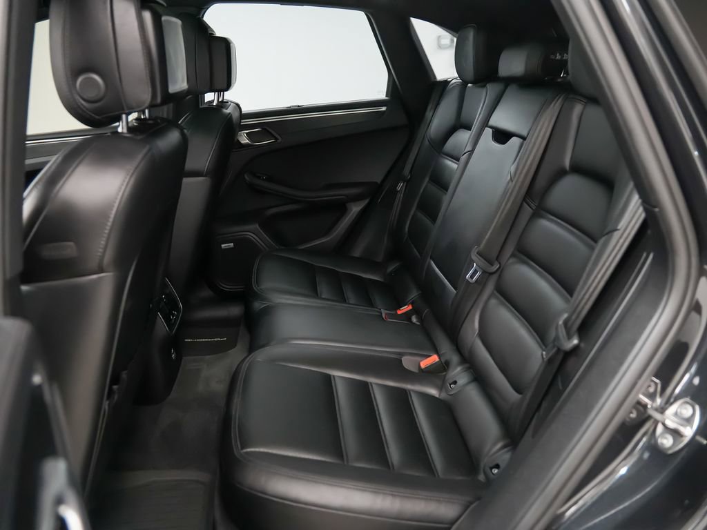 Certified 2020 Porsche Macan GTS image 18