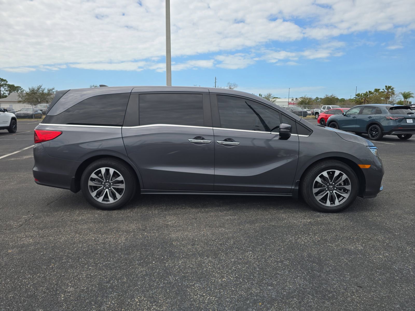 Certified 2023 Honda Odyssey EX-L image 3