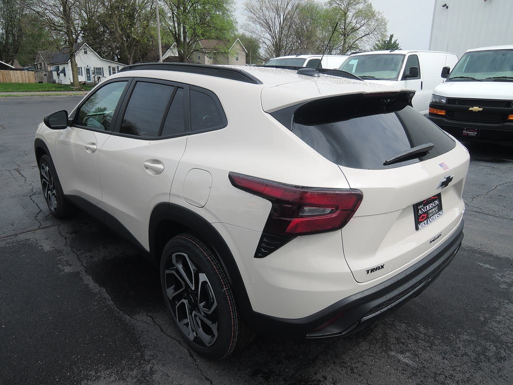 New 2026 Chevrolet Trax RS w/ Driver Confidence Package FWD image 7