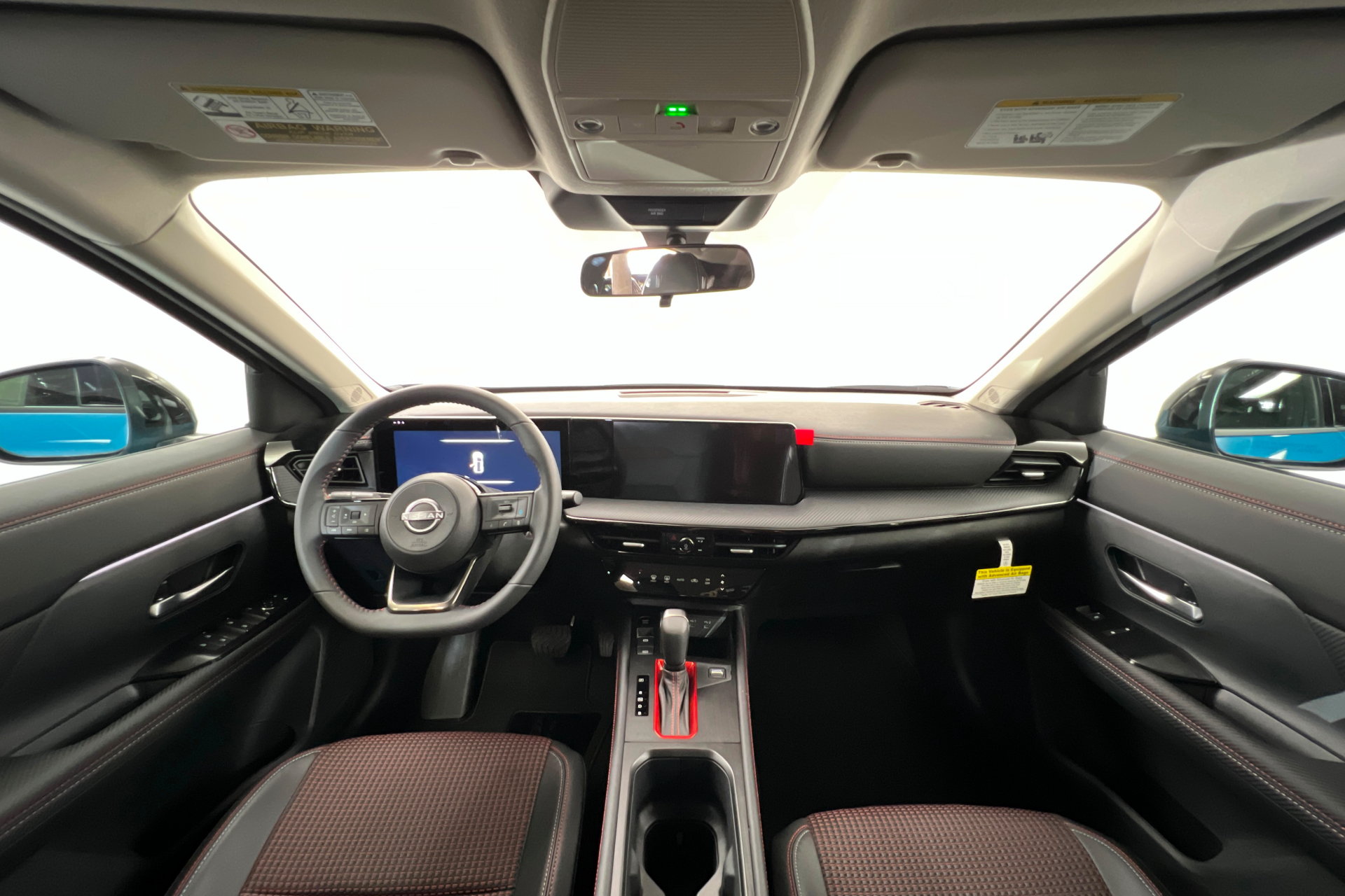 New 2026 Nissan Kicks SR FWD image 9