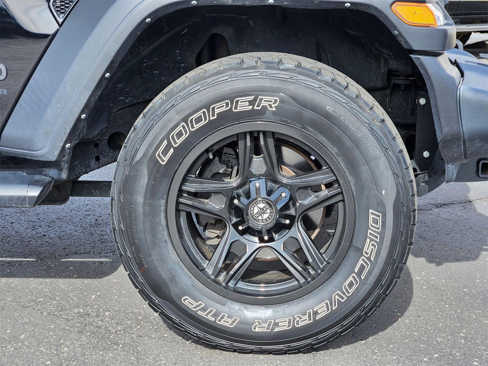 Used 2022 Jeep Wrangler Sport image 22