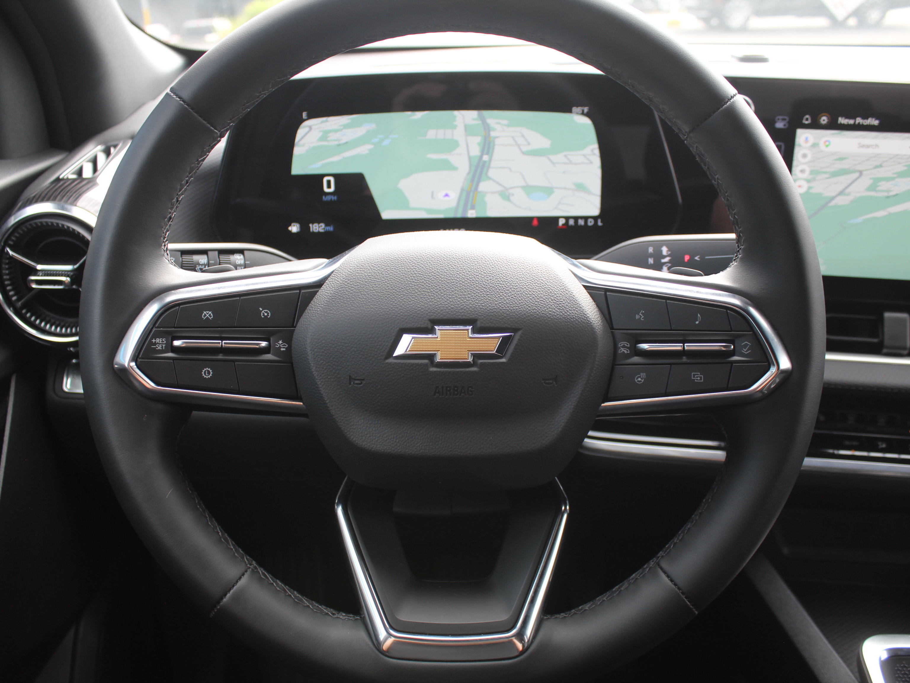 Used 2026 Chevrolet Equinox LT FWD image 16