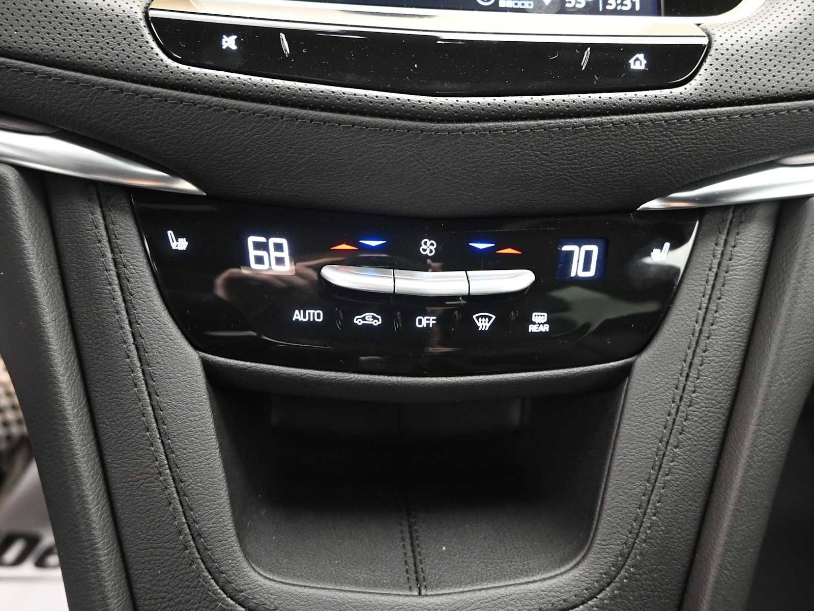 Used 2025 Cadillac XT5 Luxury w/ LPO, Floor Liner Package image 15