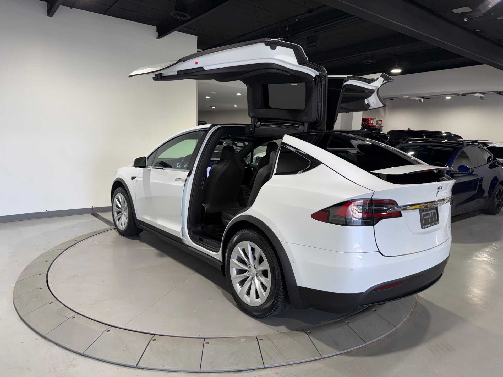 Used 2019 Tesla Model X Long Range image 13