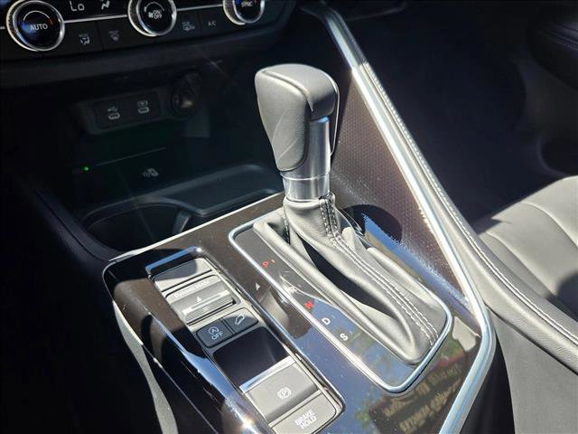 Certified 2025 Acura ADX FWD image 12