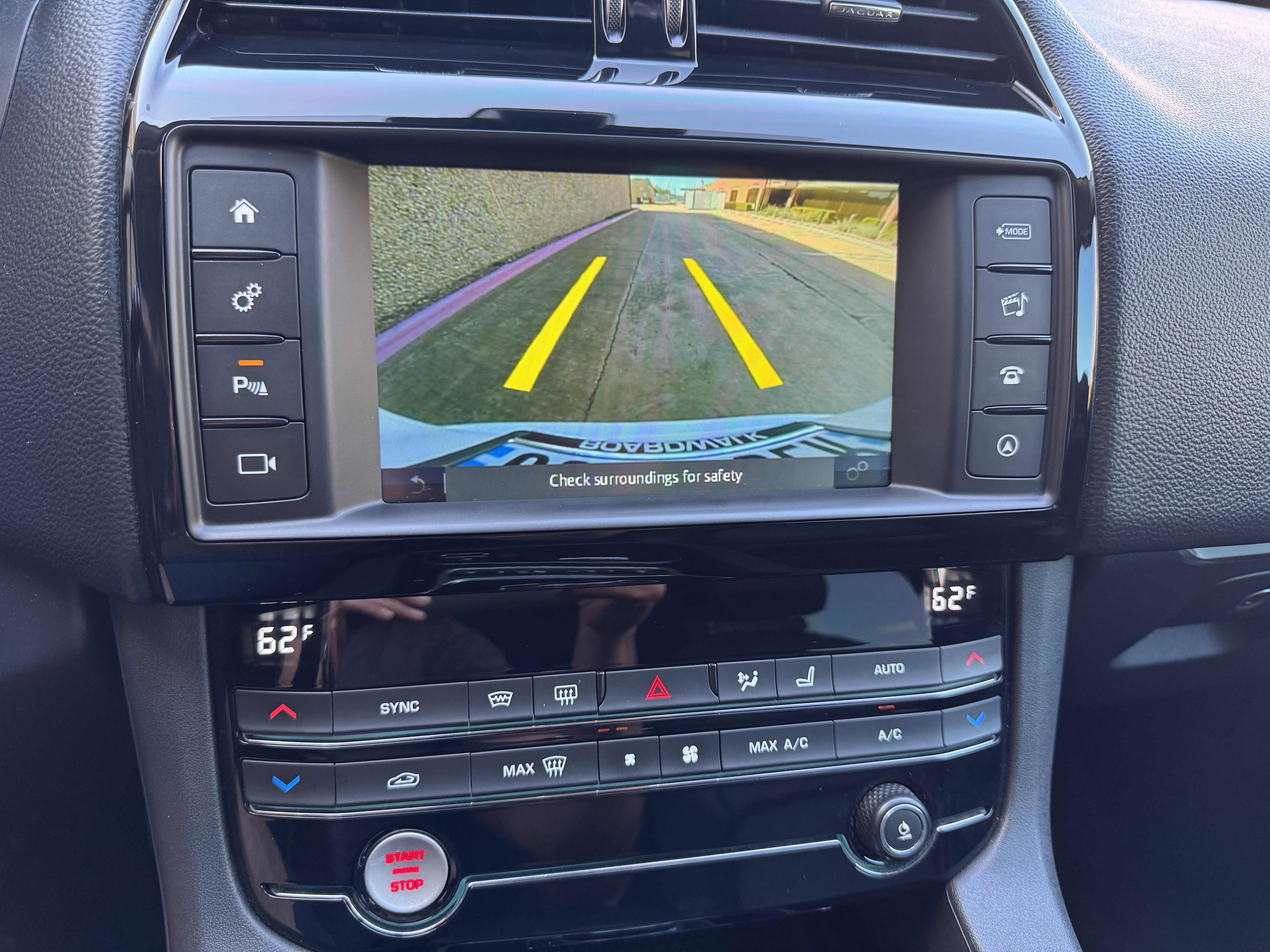 Used 2018 Jaguar F-PACE Premium AWD/4WD image 24