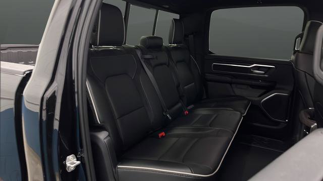 New 2026 RAM 1500 Laramie w/ Chrome Appearance Group AWD/4WD image 24
