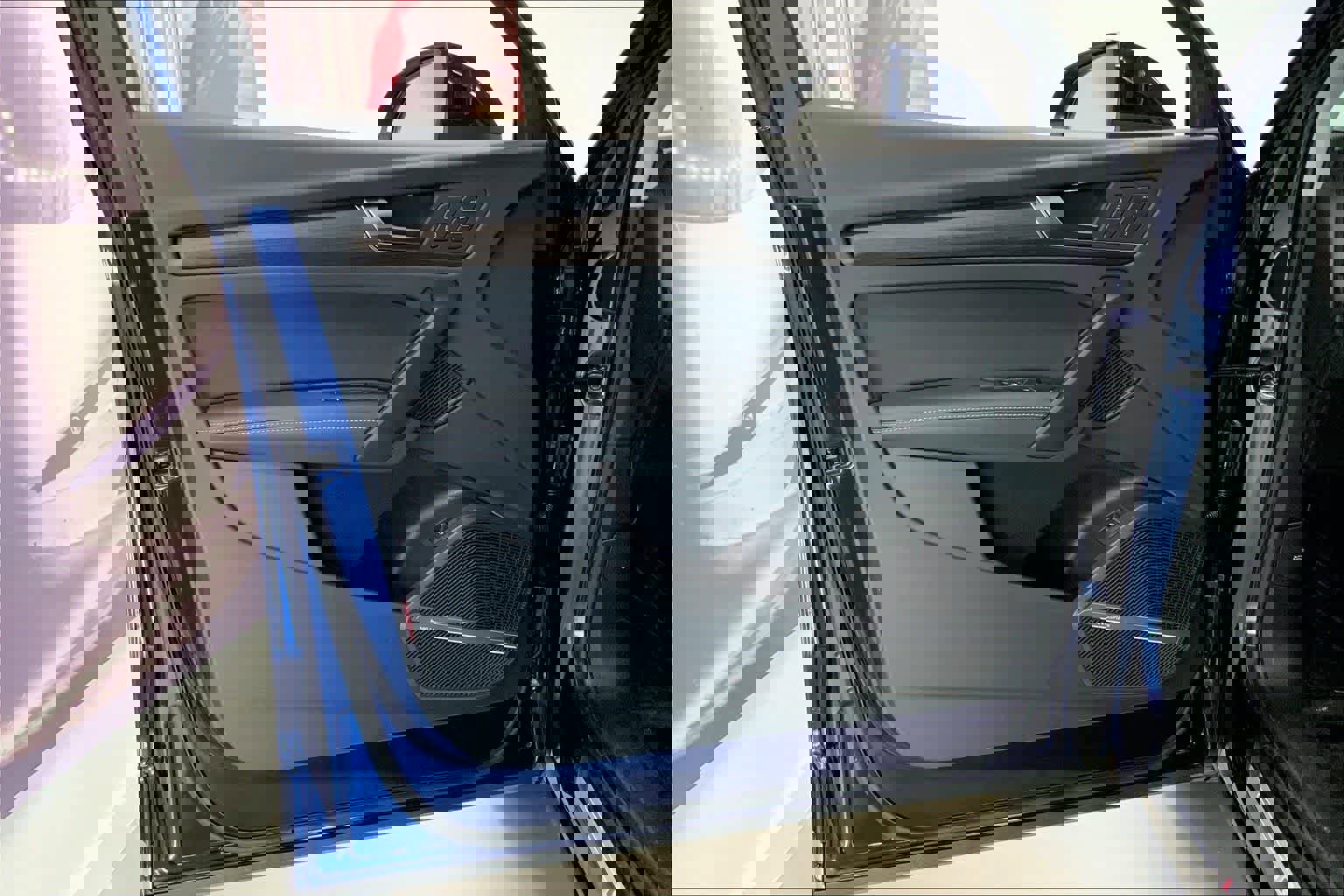 Used 2025 Audi Q5 2.0T Premium Plus w/ Premium Plus Package image 25