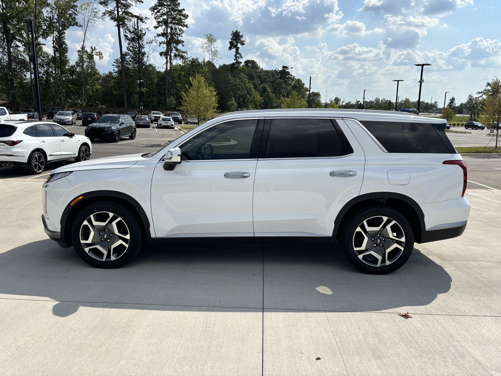 Used 2025 Hyundai Palisade SEL FWD image 6