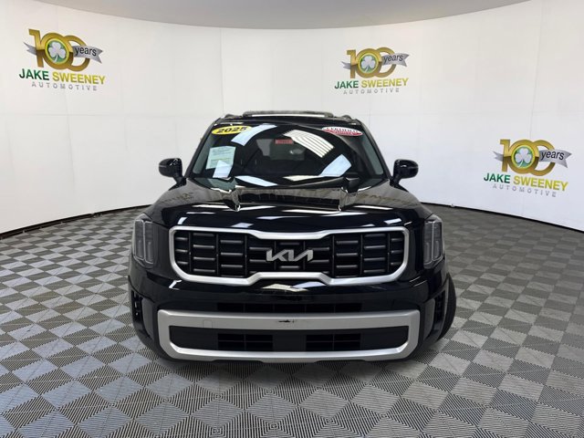 Certified 2025 Kia Telluride S image 3