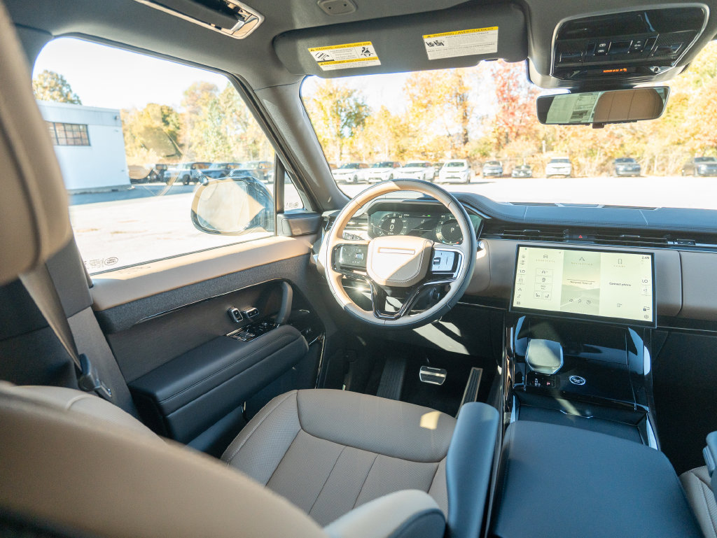 New 2026 Land Rover Range Rover Sport Dynamic SE AWD/4WD image 18