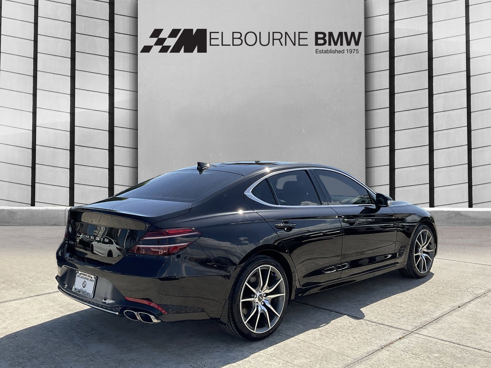Used 2023 Genesis G70 2.0T image 4
