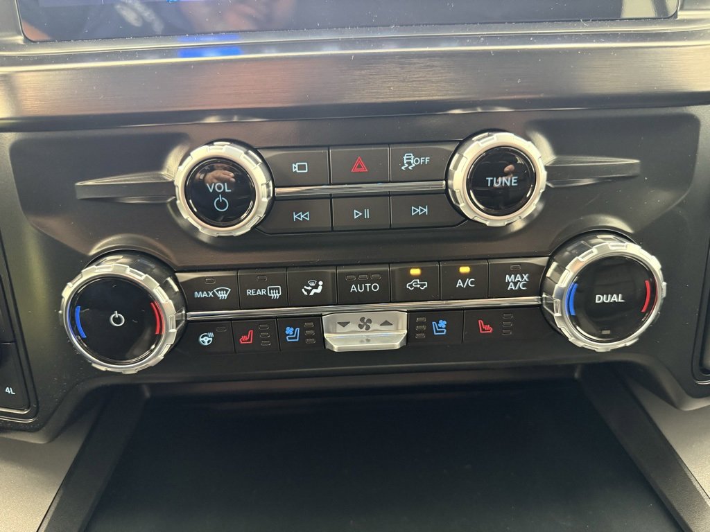 New 2026 Ford F350 4x4 Crew Cab Super Duty image 39