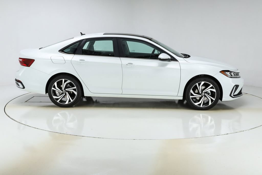 New 2026 Volkswagen Jetta SEL FWD image 10