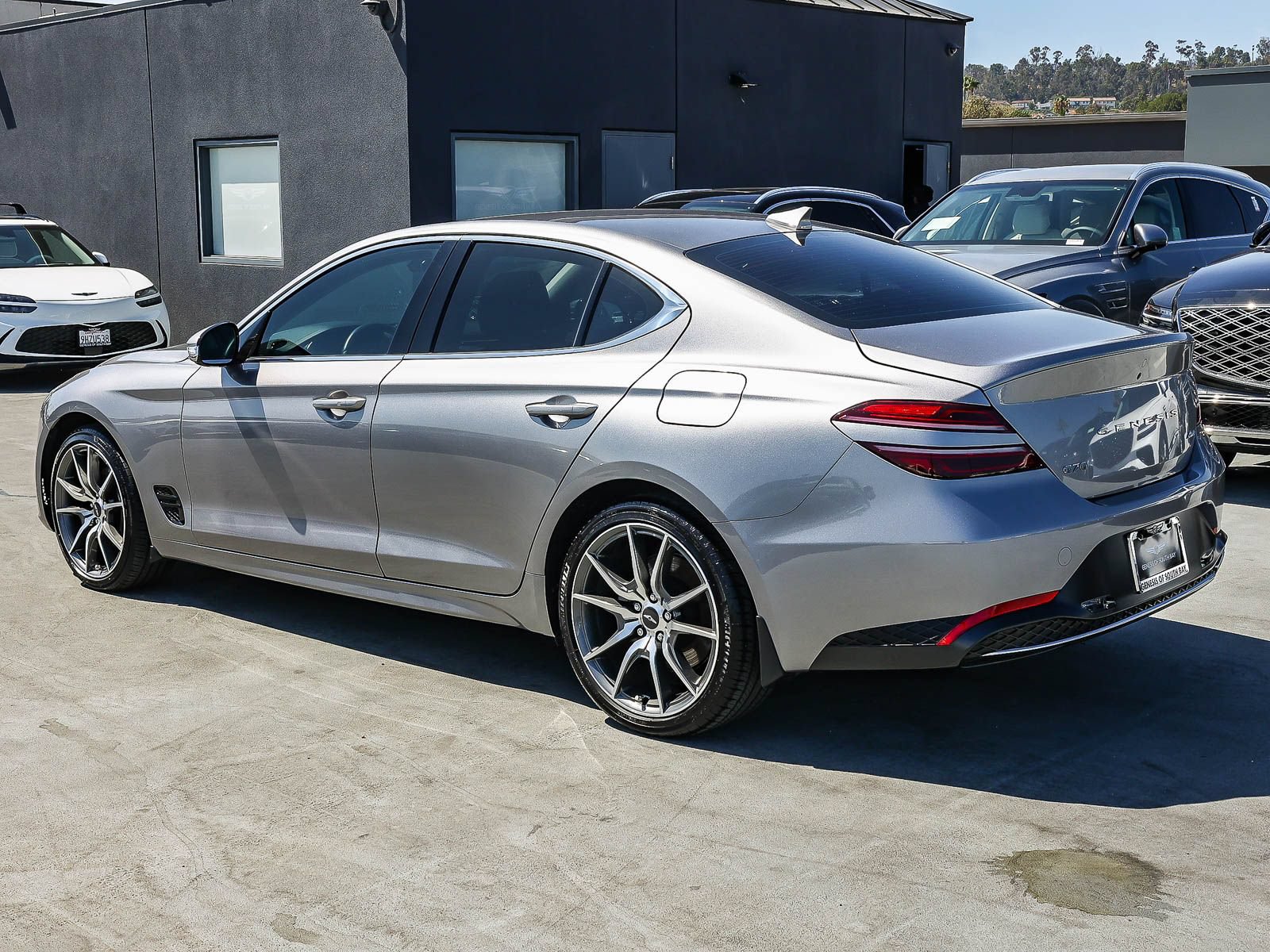 Used 2023 Genesis G70 2.0T AWD/4WD image 6